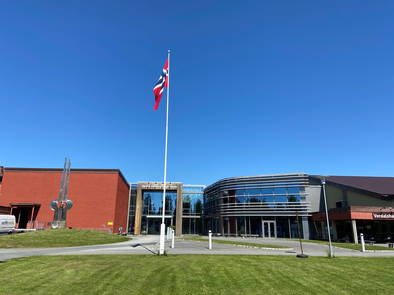 Skolen.jpg