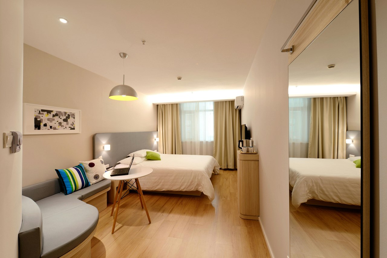 Illustrasjonsfoto: Bilde av Pixabay: https://www.pexels.com/nb-no/bilde/hotell-seng-soverom-hus-271624/