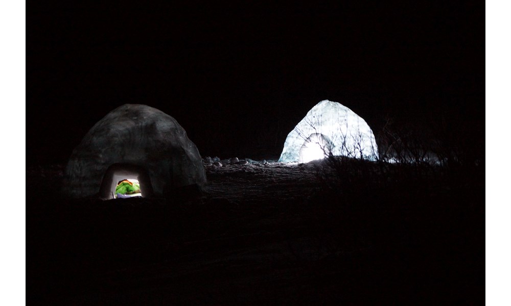 På snøhuletur. Foto: Vegard Løvmo.