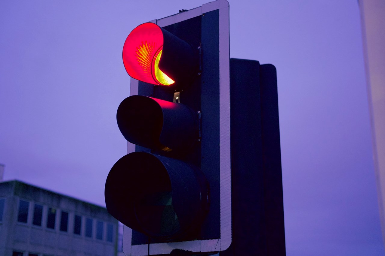 Illustrasjonsbilde rødt trafikklys