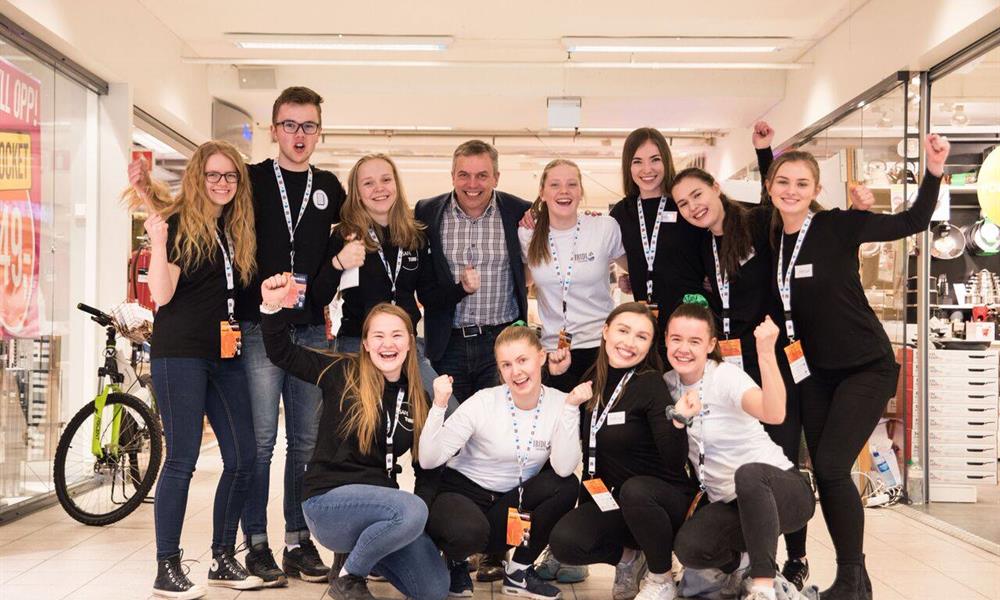 Fylkesmessa Elever på fylkesmessa. Foto: Mette Bøklepp Schevik