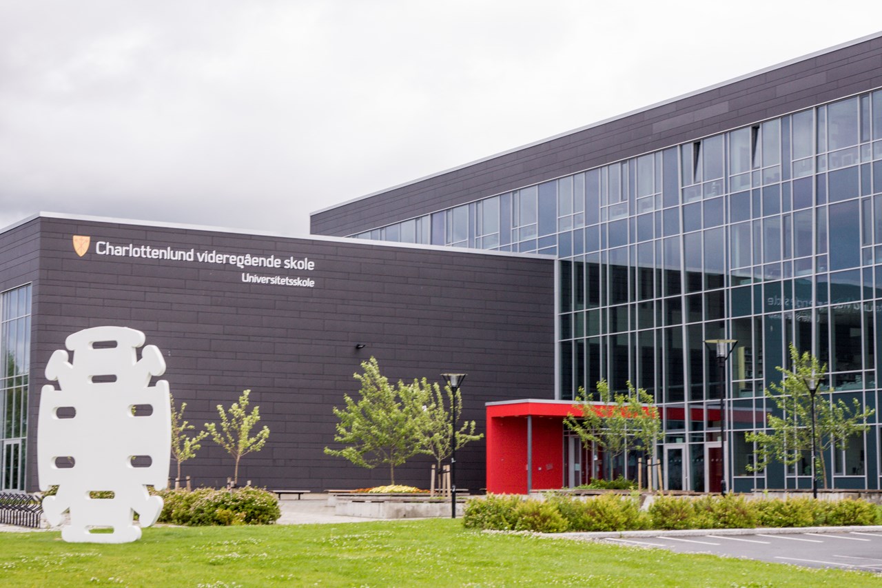 Charlottenlund videregående skole i Trondheim. Foto: Charlottenlund VGS