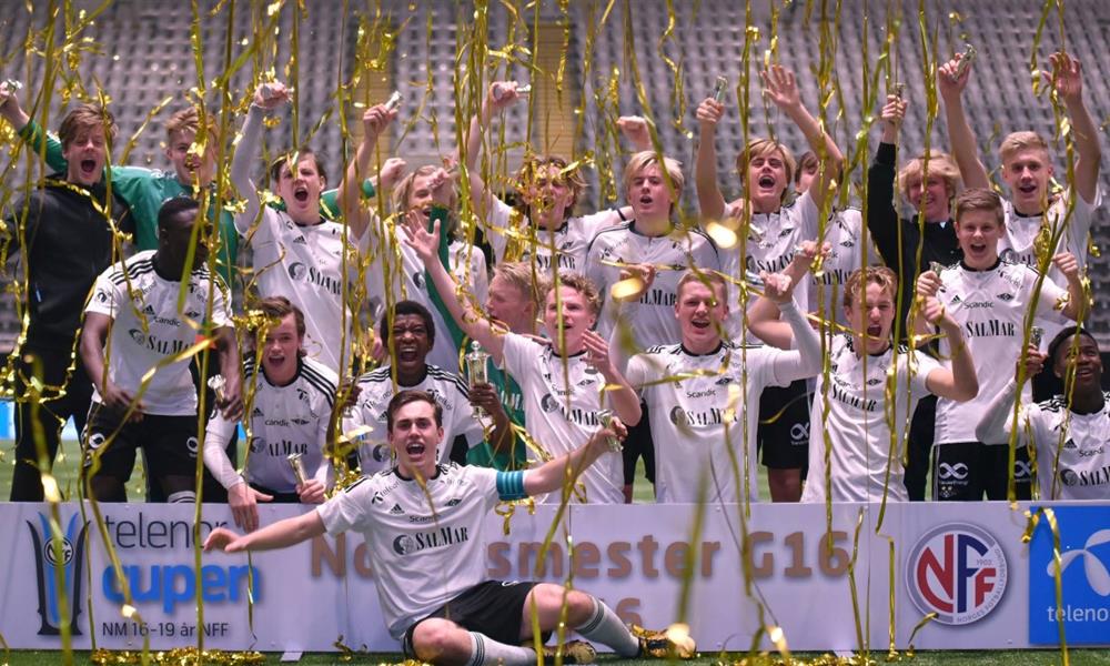 RBK_G16_cupmestere (Medium).jpg