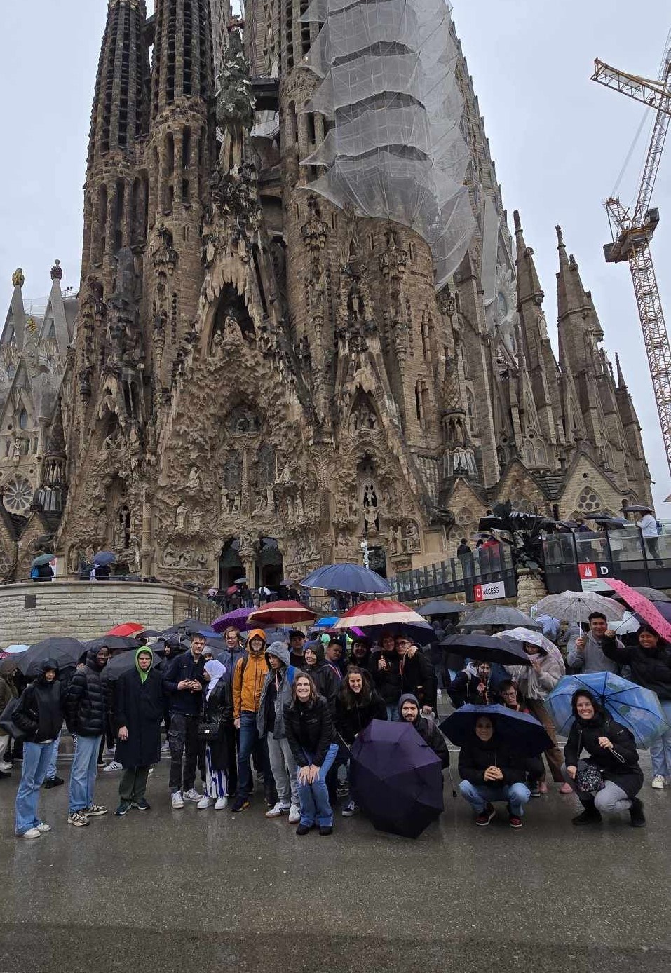 Barcelona_Casa Batllo_guiding_b.jpg