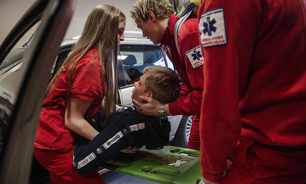 14f - Ambulansefag (1).jpg