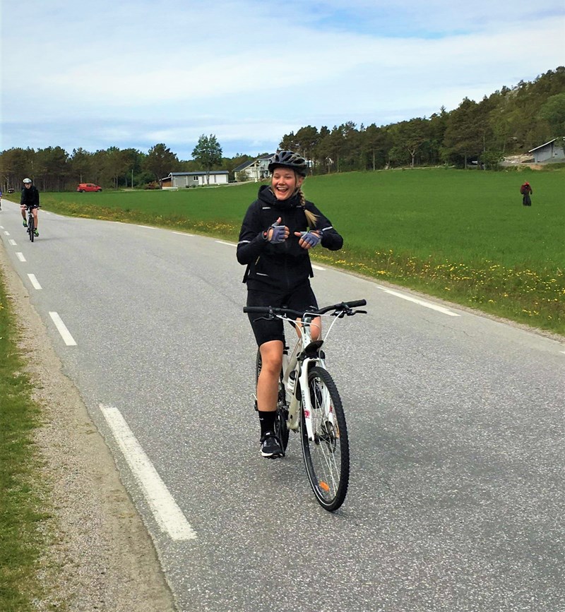 På sykkeltur. Foto: Vegard Løvmo.