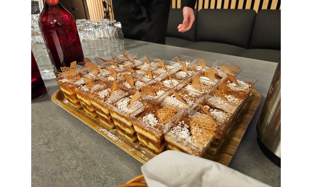 Åpen skole, dessert for salg fra RM