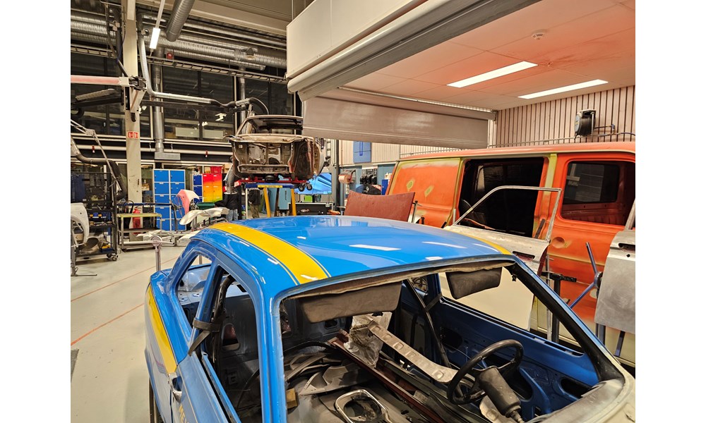Åpen skole, bilde fra billakkering avdelingen