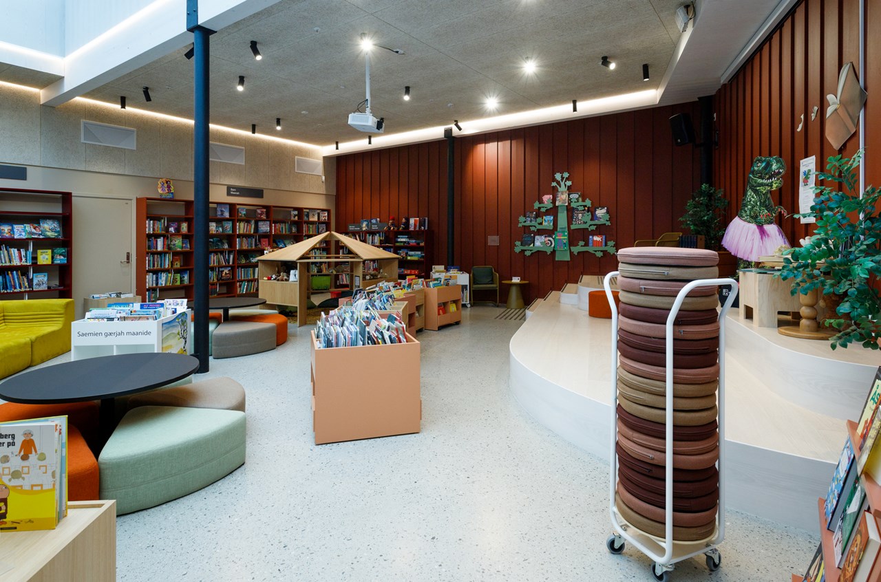 Bibliotek, interiør, Røros-268-web.jpg
