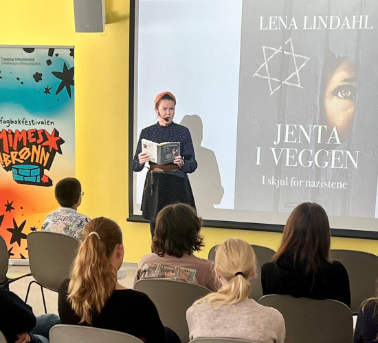 Lena Lindahl forteller historien om Betzy Rosenberg